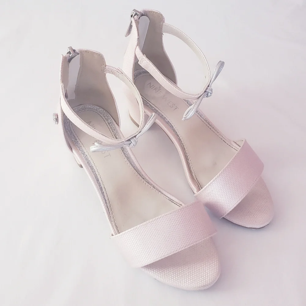 Nine west girls light pink dress sandal